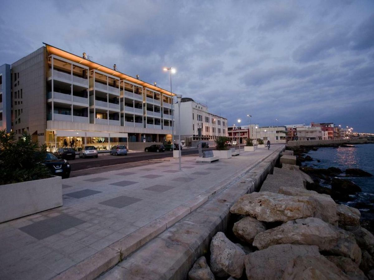 Minzoni Gallipoli Sul Mare E 130 Mt Dal Centro Eksteriør bilde
